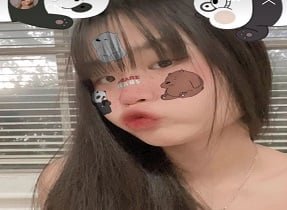 Cao Thi Thuy Vy имеет возбужденную киску